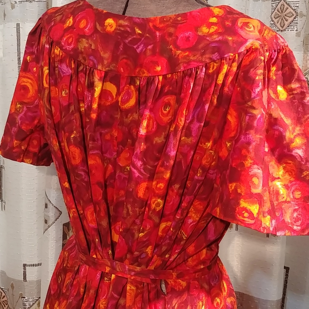 Vintage Atumunal MuuMuu - Picture 2 of 10